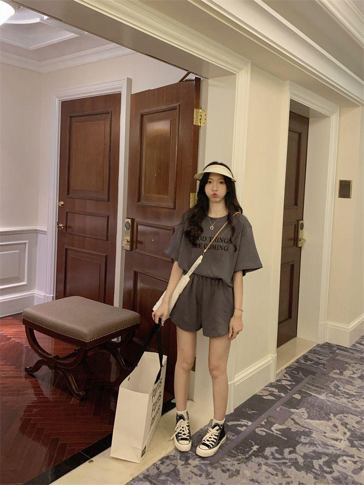 Women's Summer 2024 Korean & Hong Kong Style Fashion: Short Sleeve Top and Wide-Leg Shorts Two-Piece Set