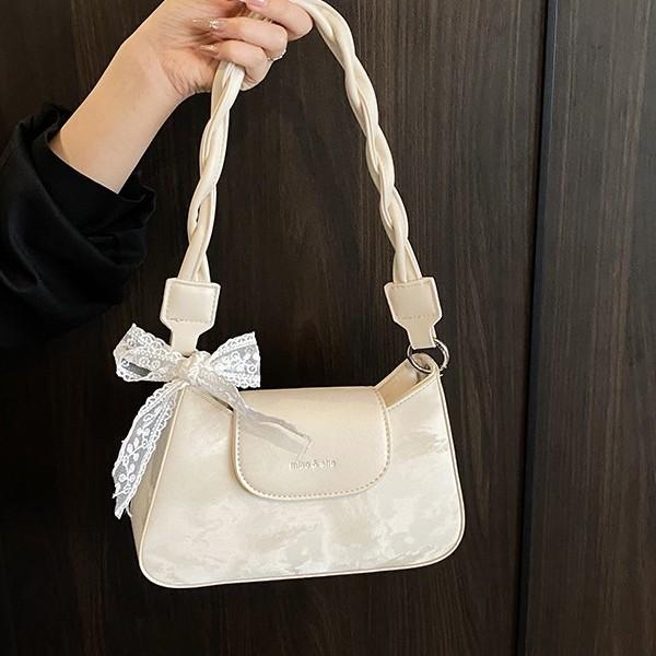 Niche design high-end underarm bag new fashion versatile shoulder messenger bag commuter baguette bag