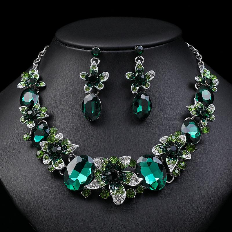 

Винтажный европейский и американский набор из ожерелья и серег с кристаллами и красочным дизайном масляной живописи зелёный