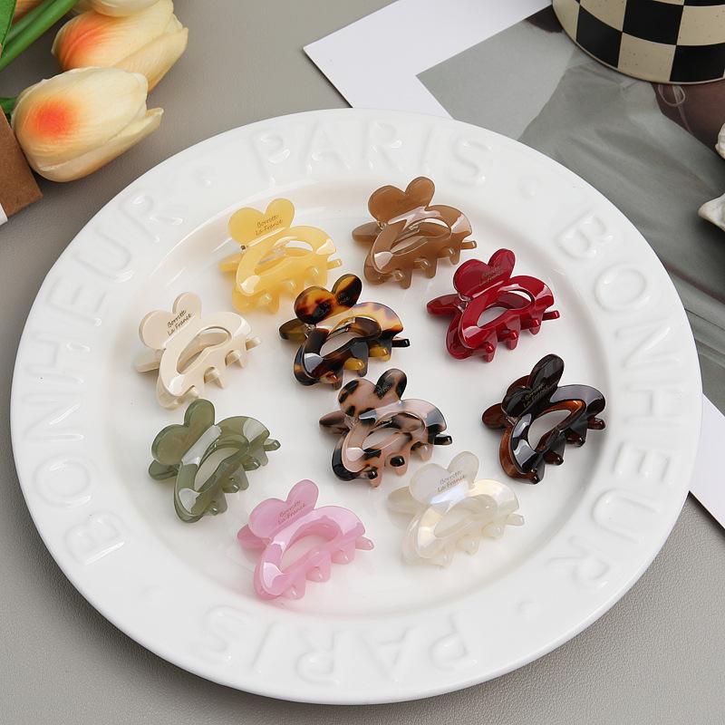 New Small Heart Hair Claw Clamp Acetate Hair Crabs for Girls Cute Heart Shaped Hair Clips Women Hair Accessories Hairpins Clips