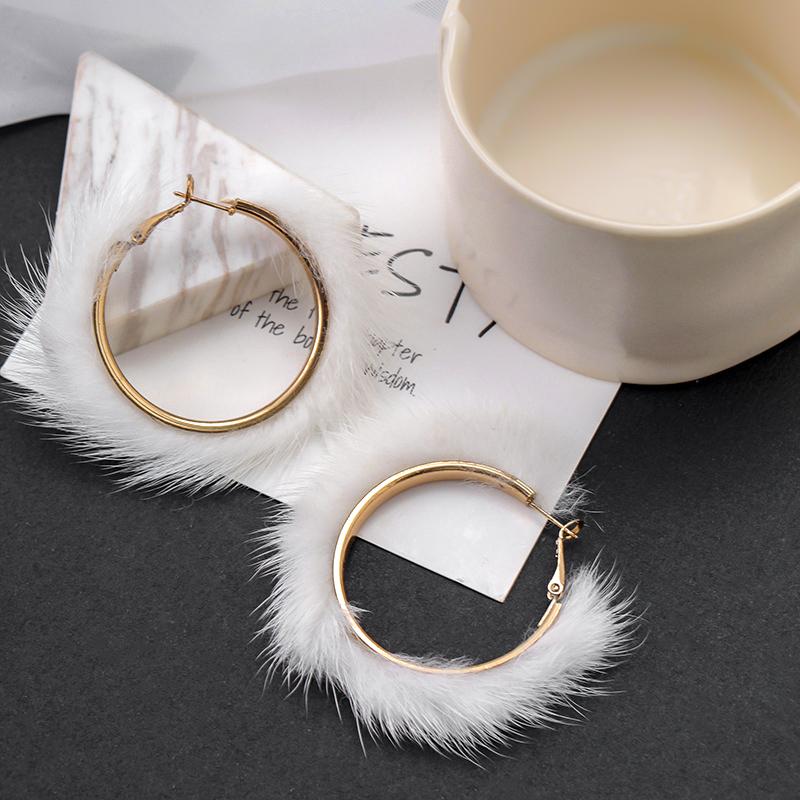 1 Paar Schmuck Wunderschönes Plüschdesign Alltags-Ohrringe Mode Goldene Kreolen Vielseitiges Flauschiges Fell-Kreoldesign Niedlich Mehrfarbig
