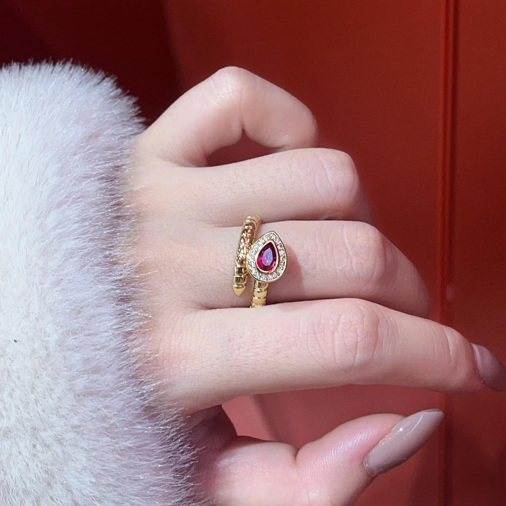 Yellow Gold Light Luxury Emerald Spirit Snake Ring Personality Open Ring Snake Zodiac Serpentine Ring