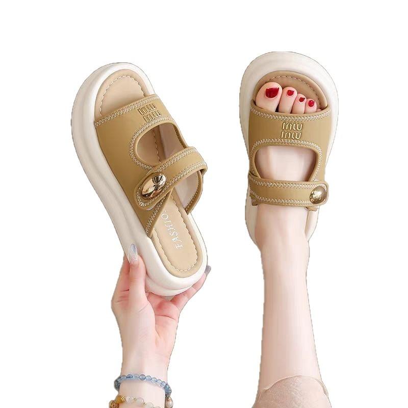 Slippers 2025 Summer New Niche Fashion Comfortable Versatile High Value Thick Bottom Increase Popular Women's Slippers