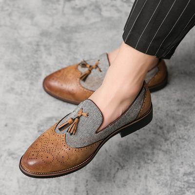 Fashion Luxurious Mens Slip-On Casual Shoes Fashion Tassel Men's Shoes Men Loafers Male Dress Brock Carving Shoes Office Designer Shoes