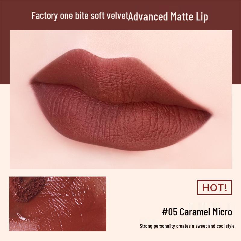 

CARMELA Chameleon Velvet Matte Lip Mud: Enhances Complexion & Whitens Lips 6.5g