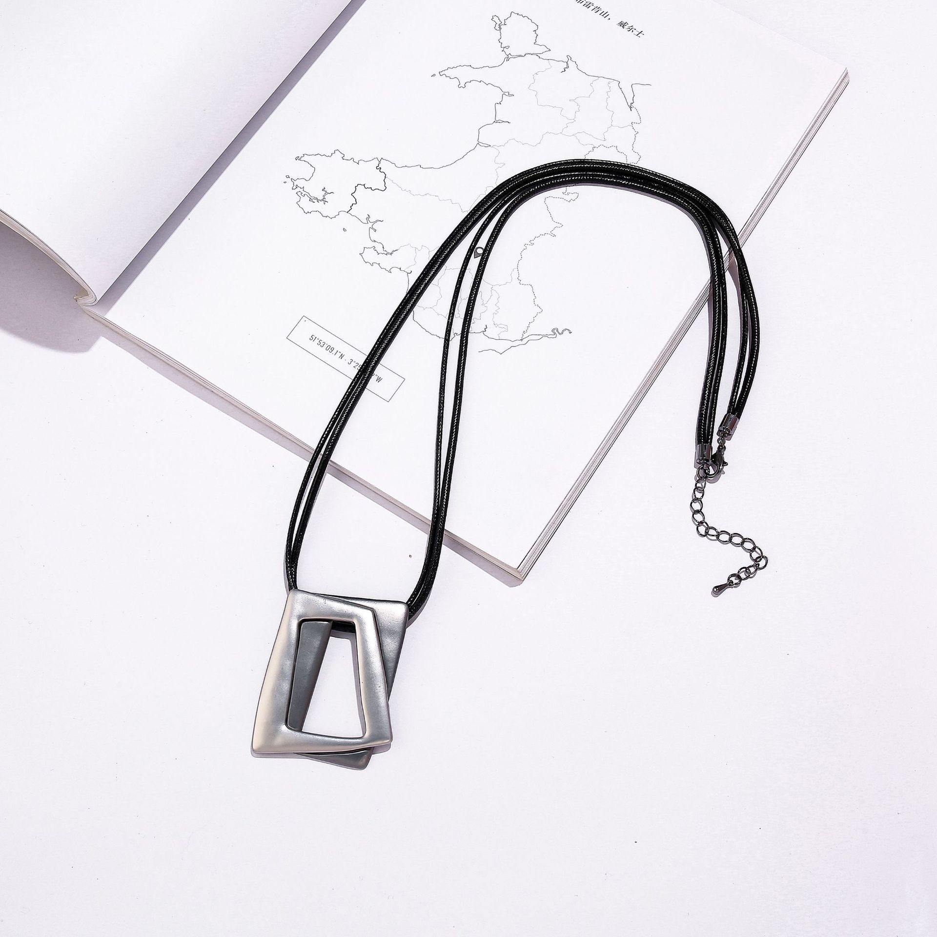 Accessories Necklace Fashion Fashion Geometric Two-Color Long Women S Metal Sweater Chain