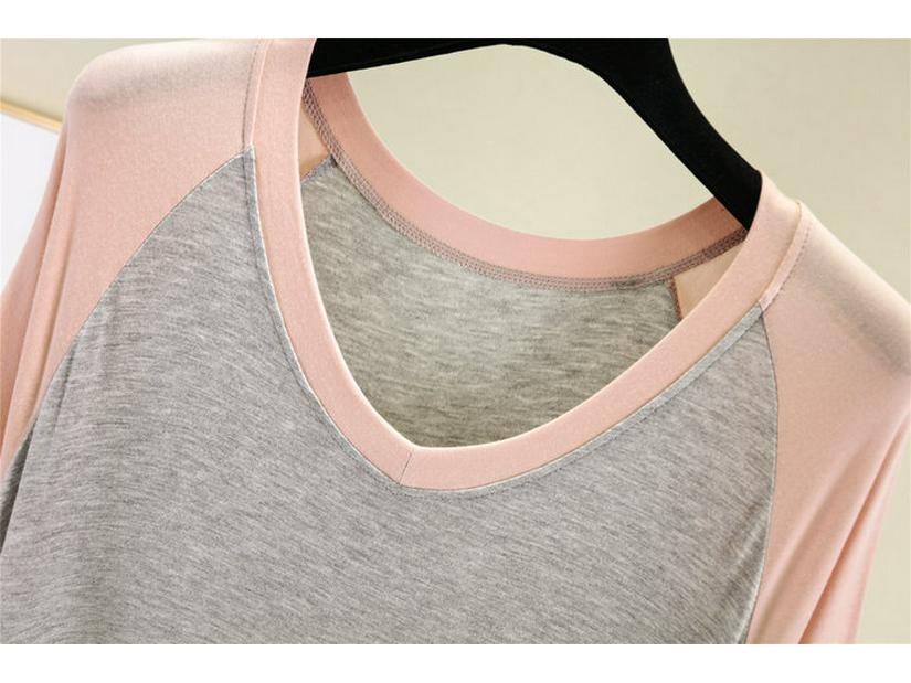 Καλοκαιρινό φόρεμα με φαρδιά λαιμόκοψη από μοντάλ, κοντά μανίκια και πλαϊνά σκισίματα