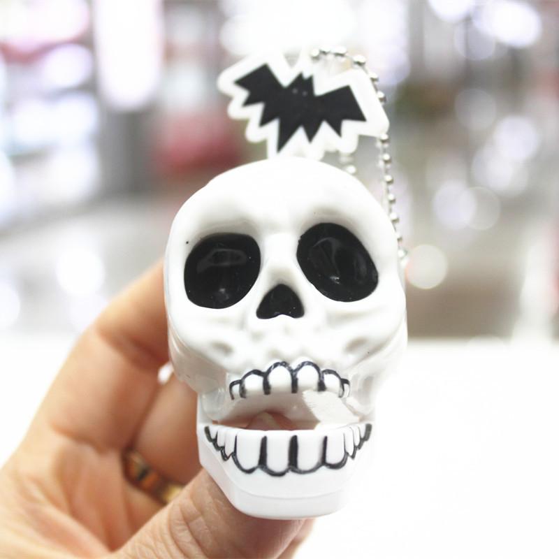 Festive Skeleton Skull Keyring With Distinctive Design Perfect For Halloween Events And Celebrations
