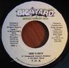 Disque 7 pouces T.O.K.  CHRISTOPHER BIRCH Elle est Chaude Birch Dans un Miroir BYMG1009 Big Yard Music  2003 Jamaïque Reggae Ska  Dub Occasionnel