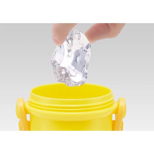 Skater Dětská plastová láhev na vodu, 480 ml, Antibakteriální s ionty stříbra Ag+, Design Minions Fever, PSB5SANAG-A