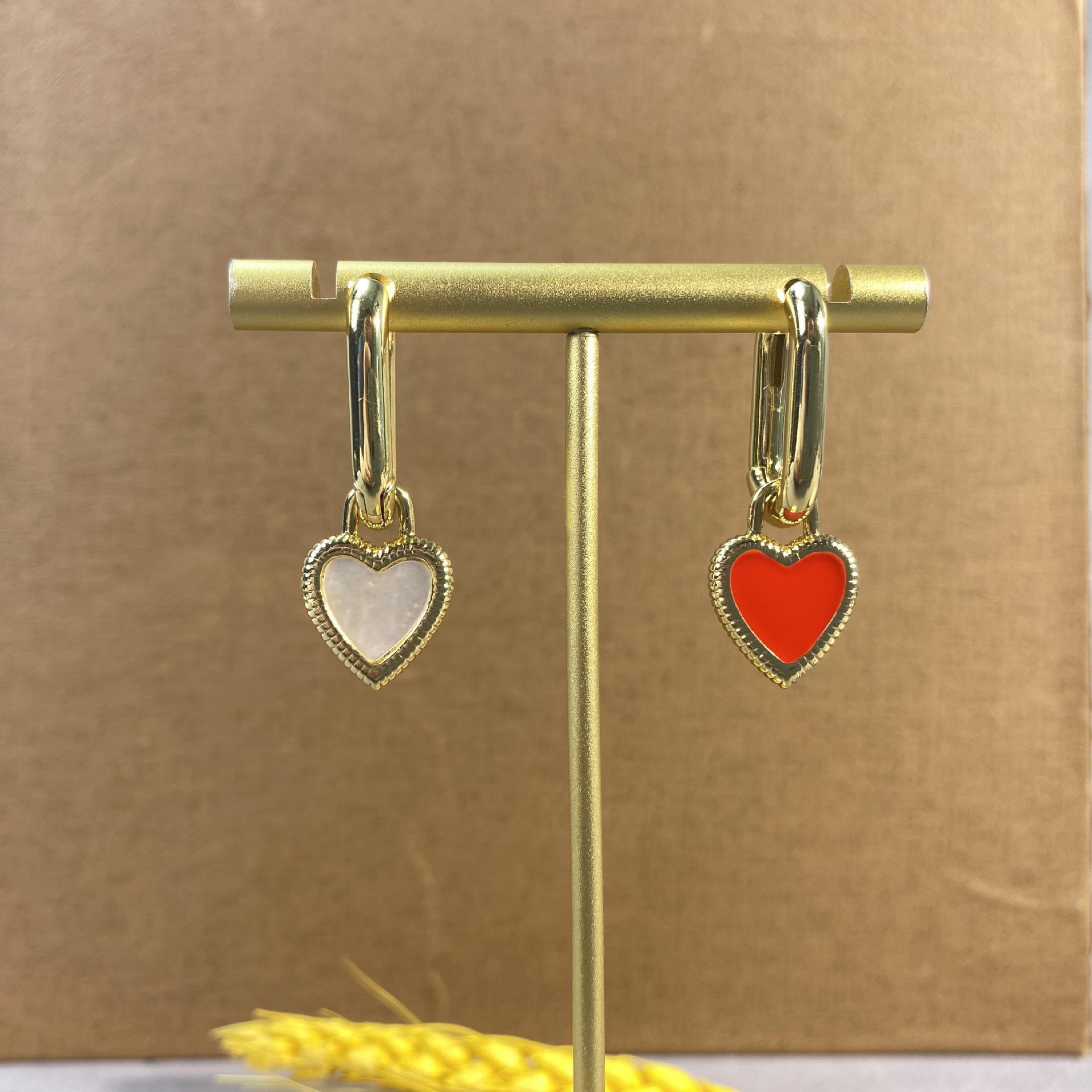 

Двусторонняя подвеска-сердце и серьги из натурального перламутра и черного агата - Ювелирные изделия «Светлая роскошь» в форме персикового сердца для женщин