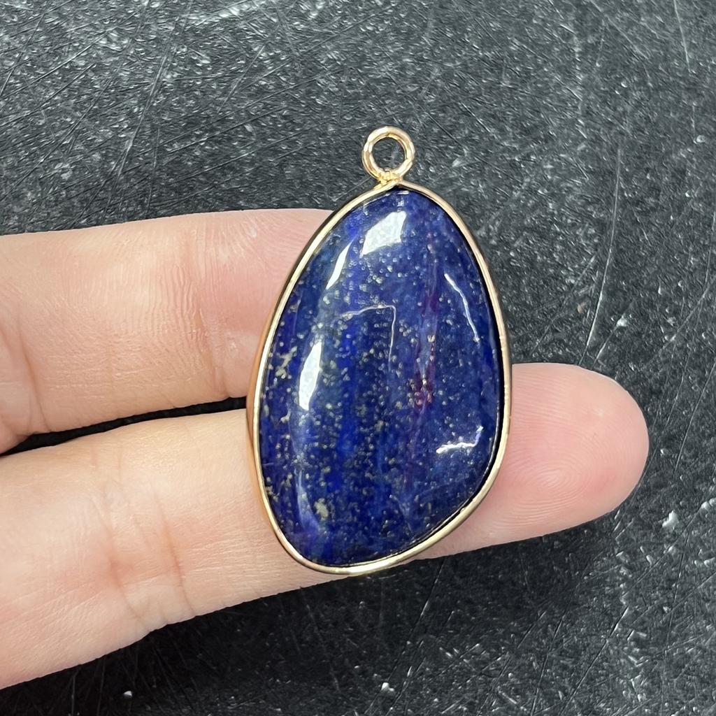 1 Stück, Energie-Naturstein-Anhänger, Böhmischer Stil Handgefertigt Unregelmäßiger Kristallachat Amethyst Jade Edelstein Anhänger für Schmuckherstellung DIY 20×35mm