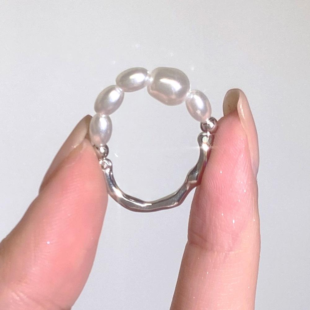 Mode Temperament Perlen Elastisches Seil Ring Retro Unregelmäßige Metallringe für Frauen Einfach Elegant Hochzeitsparty Schmuck