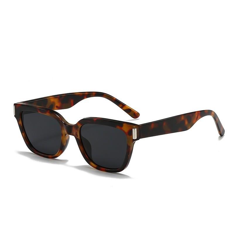 

Vintage Leopard Pattern Square Sunglasses With Gradient Gray Lenses For Street Style Tortoise Gray