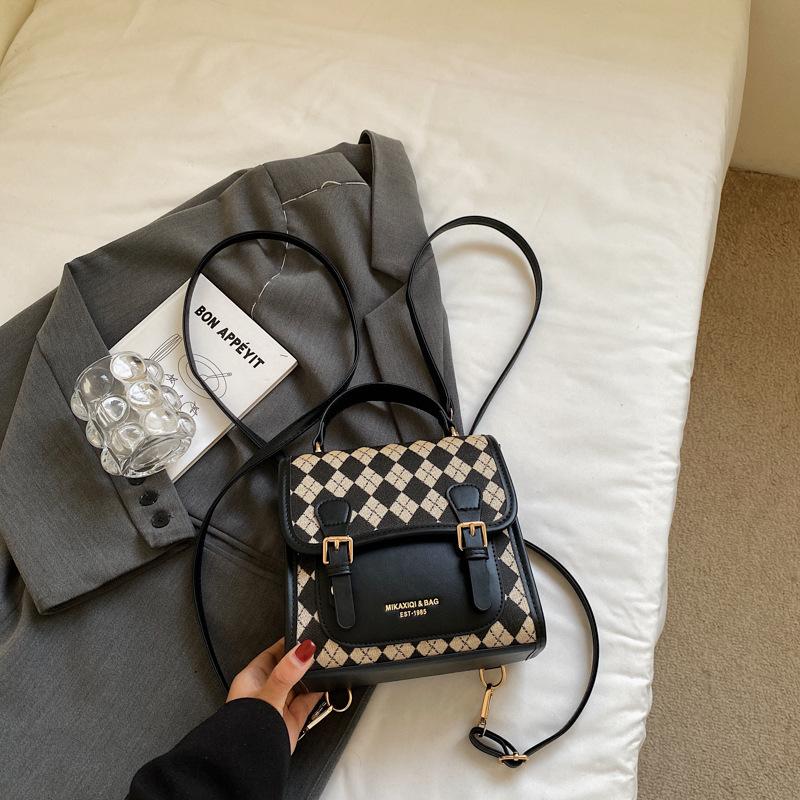 

Rhombus retro backpack women s fashion niche student class bag street trend travel small backpack