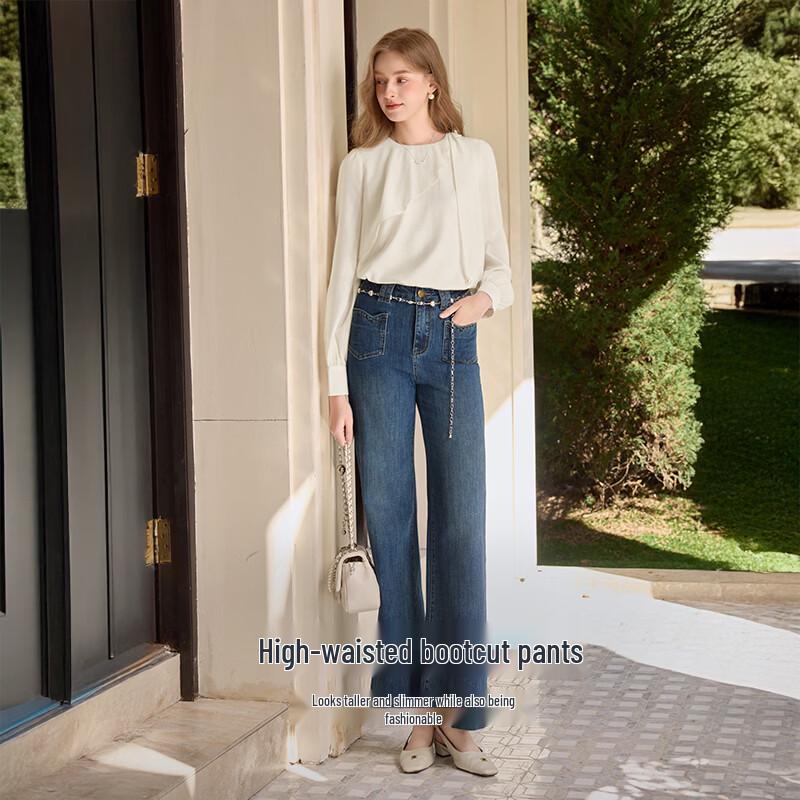 Women s High-Waisted Flared Denim Jeans L