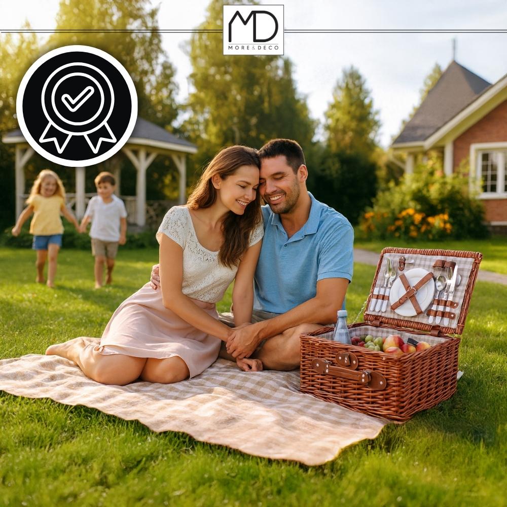 Picknickkorg korg flätad set för 4 personer kylväska bestick tallrikar MORE&DECO