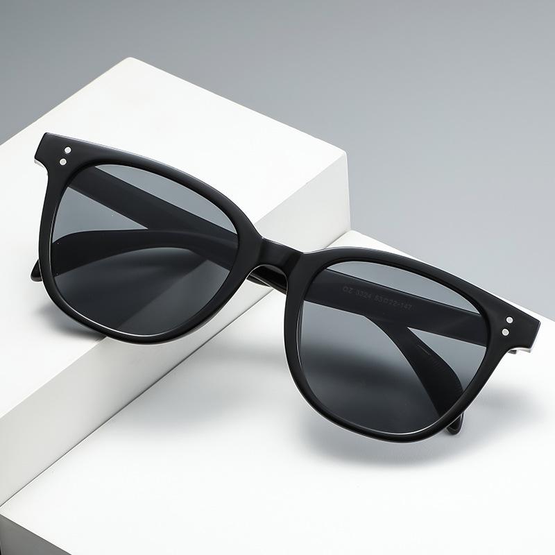 Large frame milk tea color sunglasses women's retro square big face thin glasses trendy new sunglasses spot