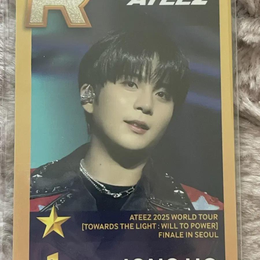 

Суперзвезда Ateez Фотокарточка Чонхо Shoesties