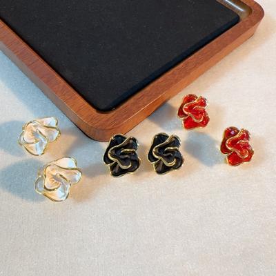 Boucle d'oreille clou Fleur Camélia Cubique pour Femmes Design Unique Tempérament Boucle d'oreille Tempérament Quotidien Bijou d'Oreille Cadeau Filles Douces