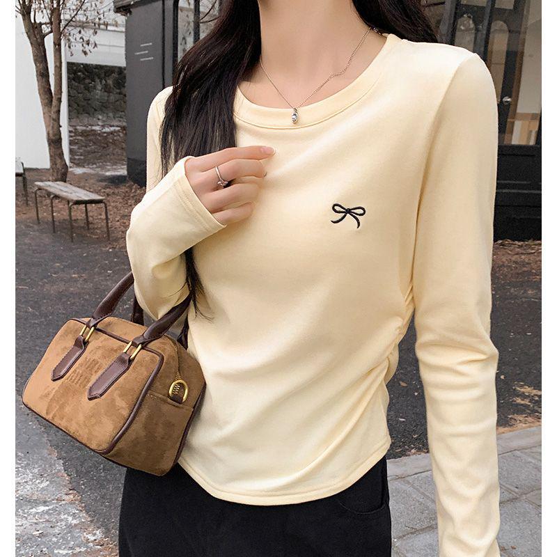 Φθινοπωρινή Γυναικεία Μπλούζα με Στρογγυλή Λαιμόκοψη, Κέντημα Φιόγκο, Μακρύ Μανίκι και Πλισέ Λεπτομέρειες