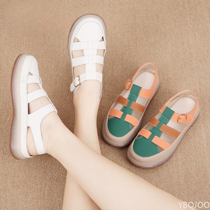 Fashion 2025 Summer new high-quality women's retro hollowed out sandals with soft sole versatile toe cover a popular single shoe