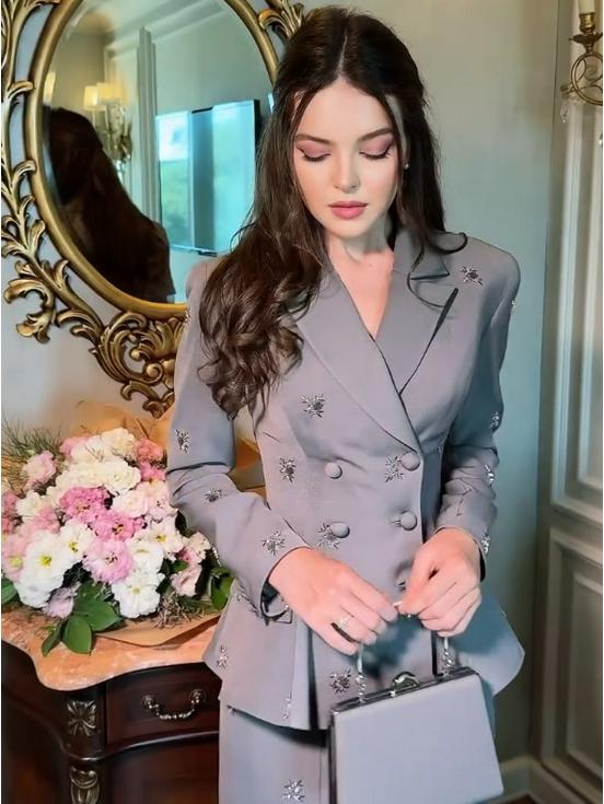 2025 Summer European & American Style Suit Jacket and High-Waisted Slimming Skirt Set