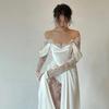 Elegante vestido de novia blanco de encaje con cuello redondo y mangas largas, corte en A, largo hasta el suelo, cola de barrido, abertura lateral, vestido de novia con cremallera de satén