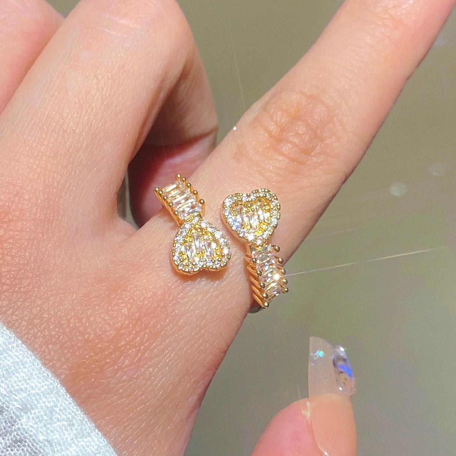Luxury Zircon Inlaid Heart Ring Women s Couple Exquisite Full Crystal Adjustable Open Finger Rings Light Luxury Banquet Zircon