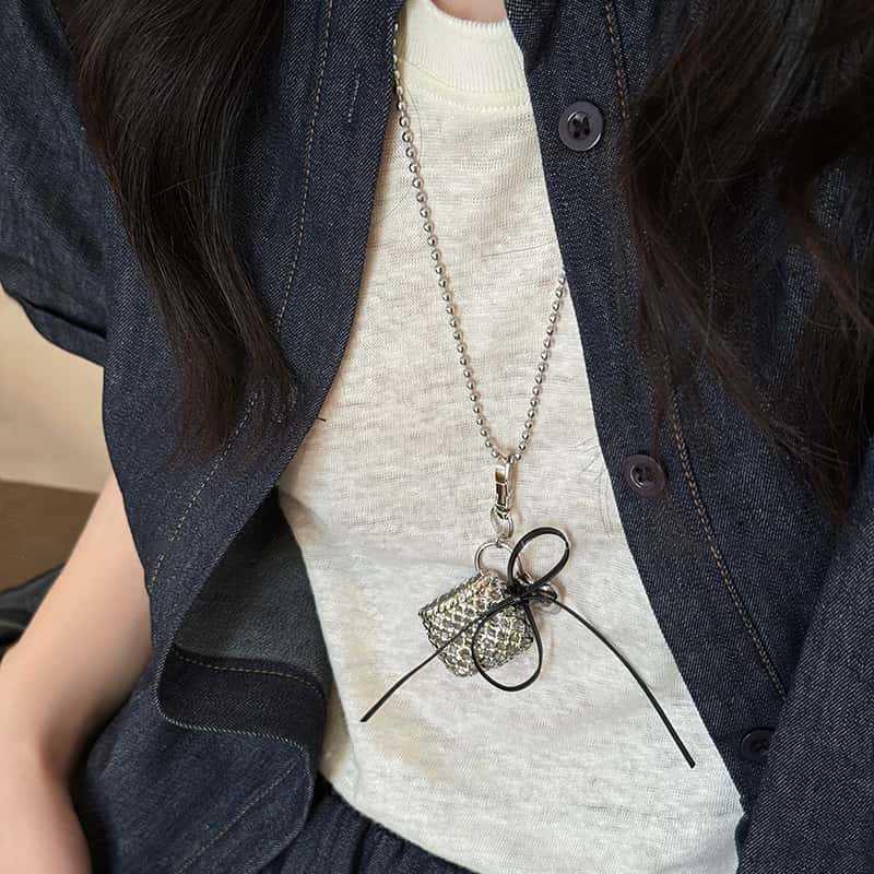 Punk Metal Woven Coin Purse Pendant Necklace For Women Fashion Long Round Bead Chain Necklace Bowknot Pendant Necklaces