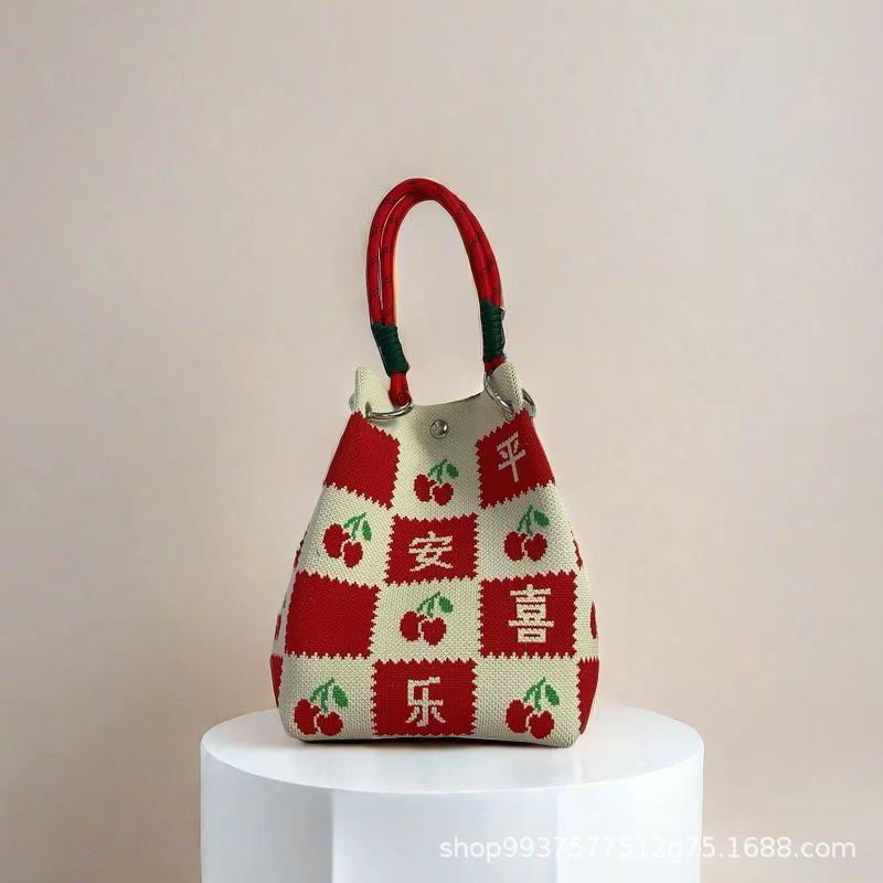New Woven Ring Buckle Bag Knitted Bag Three-dimensional Magnetic Buckle Handbag Handbag Handbag Knitting