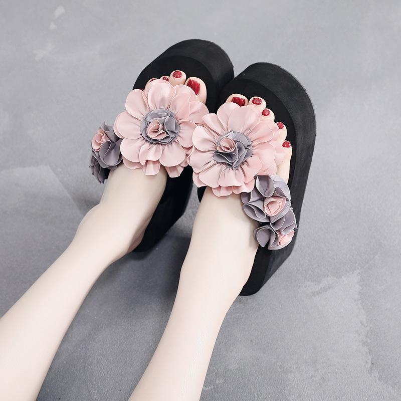 Fashion 2025 New Luxury Women's Slippers Summer 6cm Thick Bottom Beach Slippers Fashionable and Versatile Exquisite Flower Women's Shoes