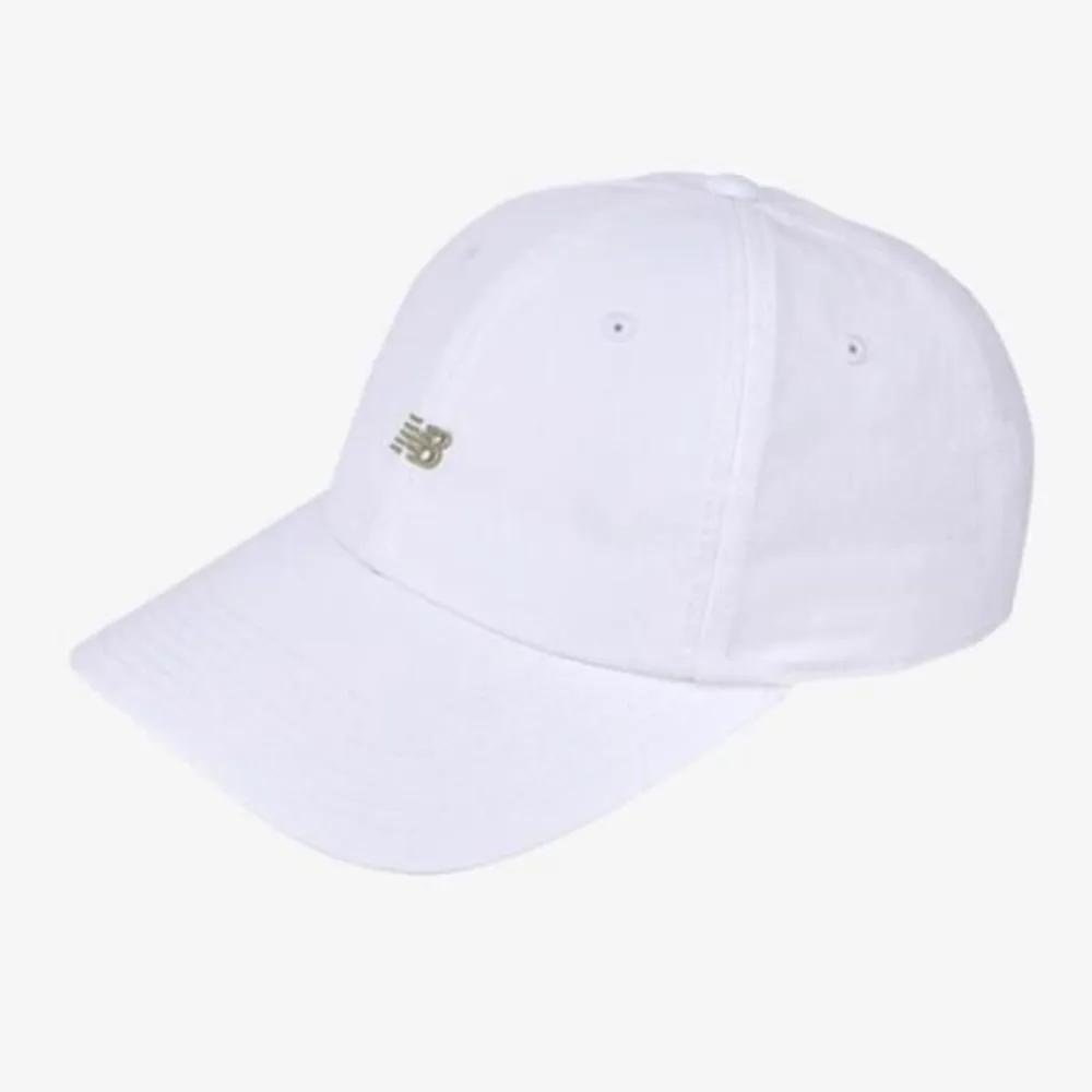 [New Balance] [ Кепка] Бейсболка с микрологотипом - NBGDCAA106_10 (11763425A) FREE