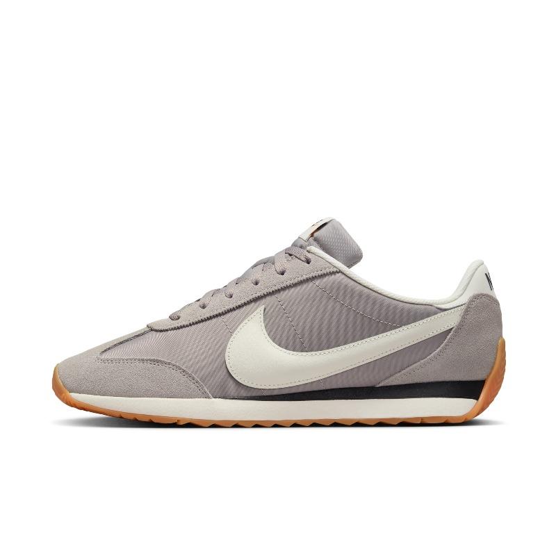 

Nike Men s Flat Running Shoes - Summer Retro Style Low-Top Sneakers - NIKE PACIFIC HQ2052 39