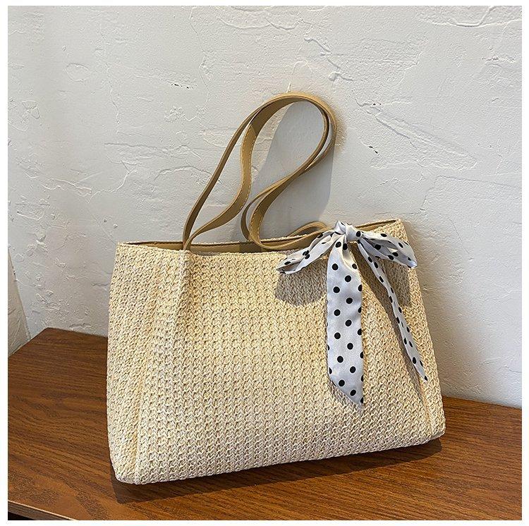 

2025 New Large Capacity Silk Scarf Bucket Bag Fashion Woven Women s Bag Portable Underarm Bag Shoulder Bag білий