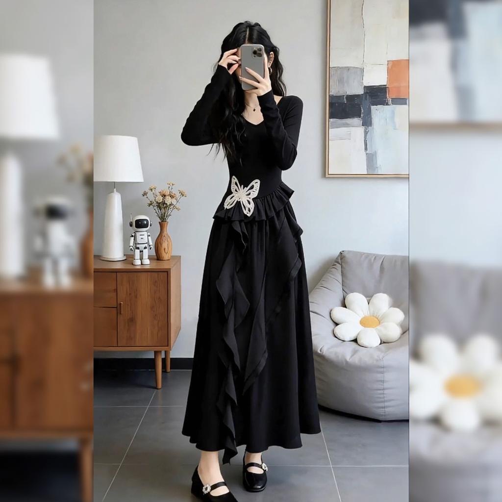 French high-end black long-sleeved dress, spring, autumn and winter new pinched waist dress, popular skirt women's clothing this year
