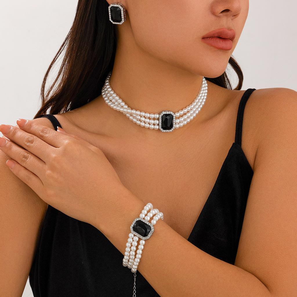 French Elegant Multi-Layer Imitation Pearl Necklace, Light Luxury Beaded Gemstone Necklace Set