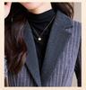 Women's Striped Lapel Coat: Elegant, Slimming, and Fashion-Forward for Autumn/Winter 2025.