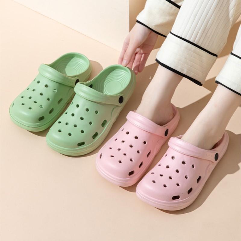Fashion Women's Closed-Toe Platform EVA Slides Trendy Summer Beach Sandals with Cute Cartoon Breathable Anti-Slip Pool Shoes