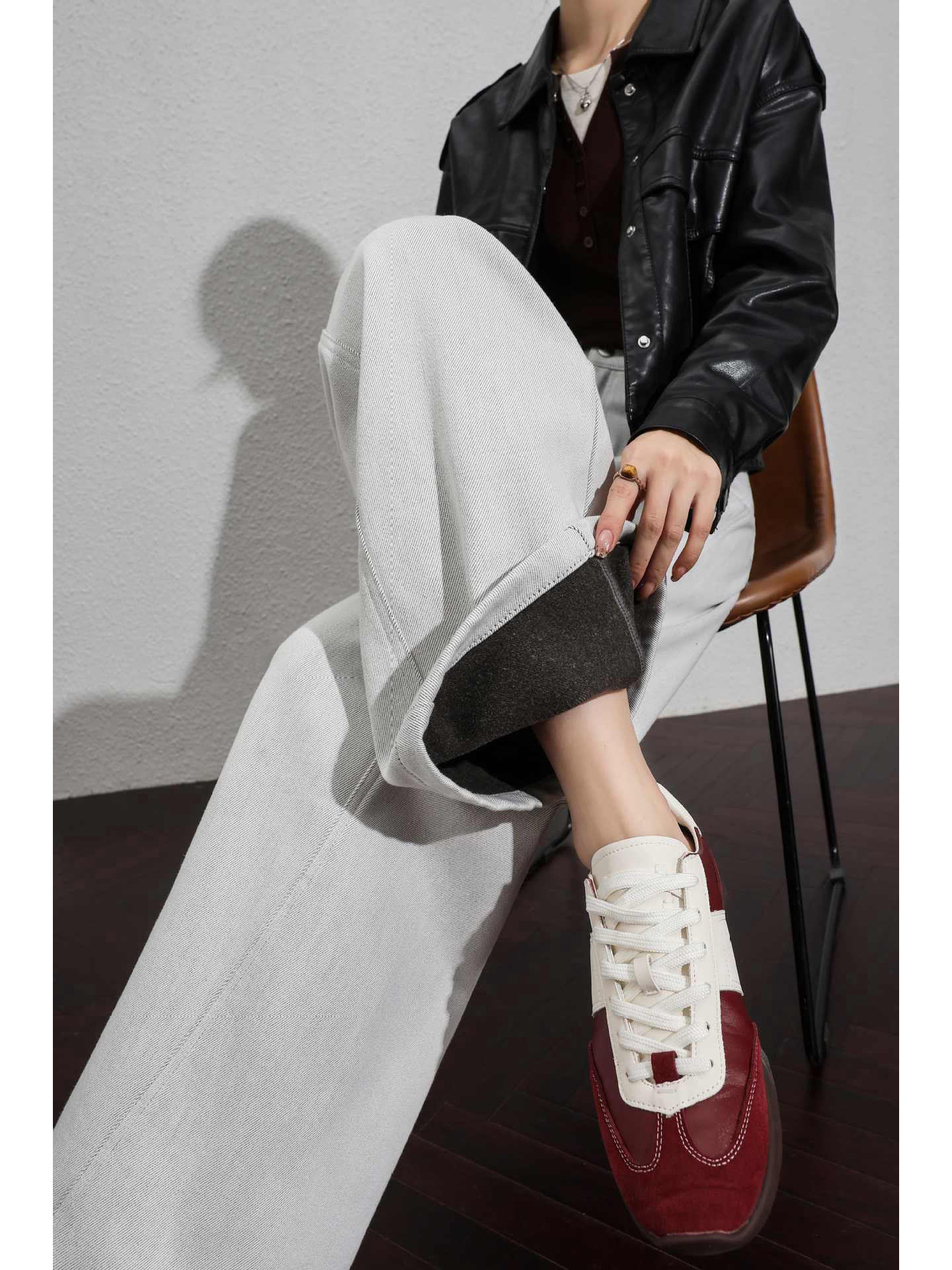 

Джинсы с высокой посадкой и облегающего кроя, новинка 2025 года: Плюс Бархат, Свободный, Прямой Крой, Универсальный, Теплый Зимний Стиль для Женщин. XXL (70-75 kg)