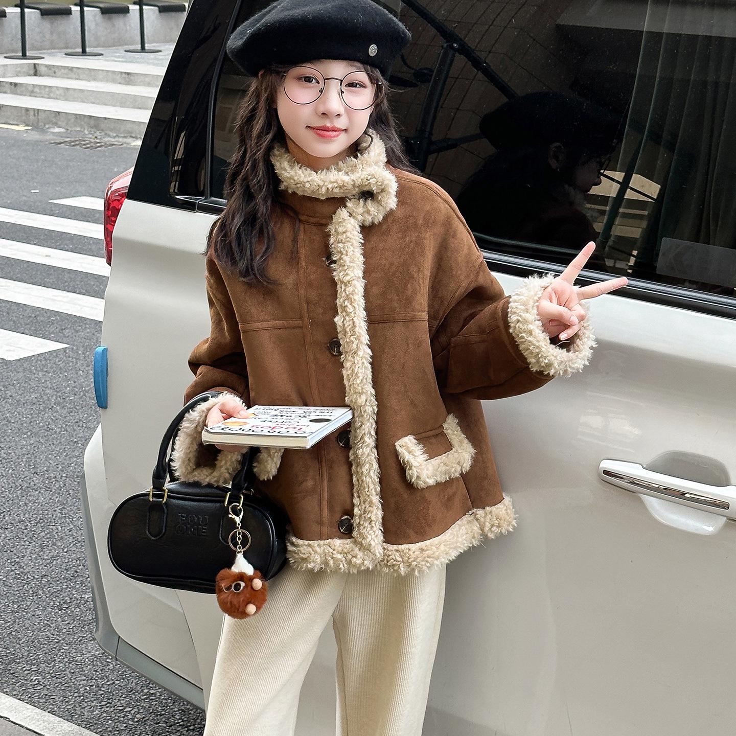 

Модное зимнее цельное пальто из искусственного меха и кожи для девочек с курткой с хлопковой подкладкой для осени 2025 130 cm