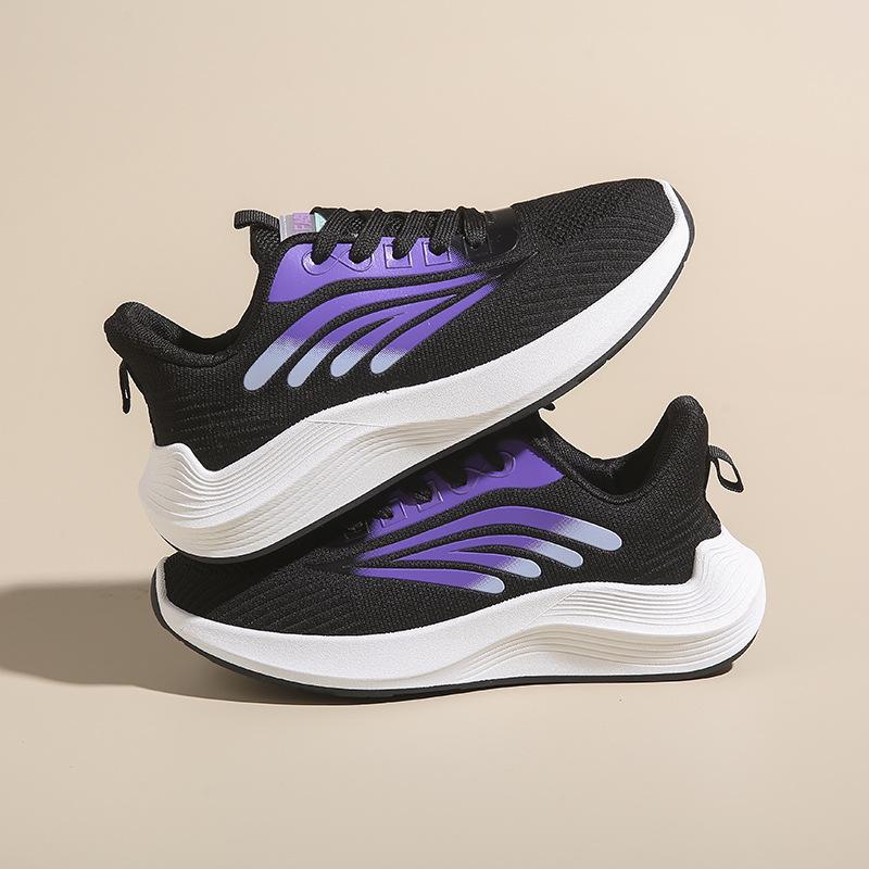 

Летние новые кроссовки дышащие универсальные кроссовки из летящего трикотажа спорт модно повседневные материнские туфли 40 чёрный