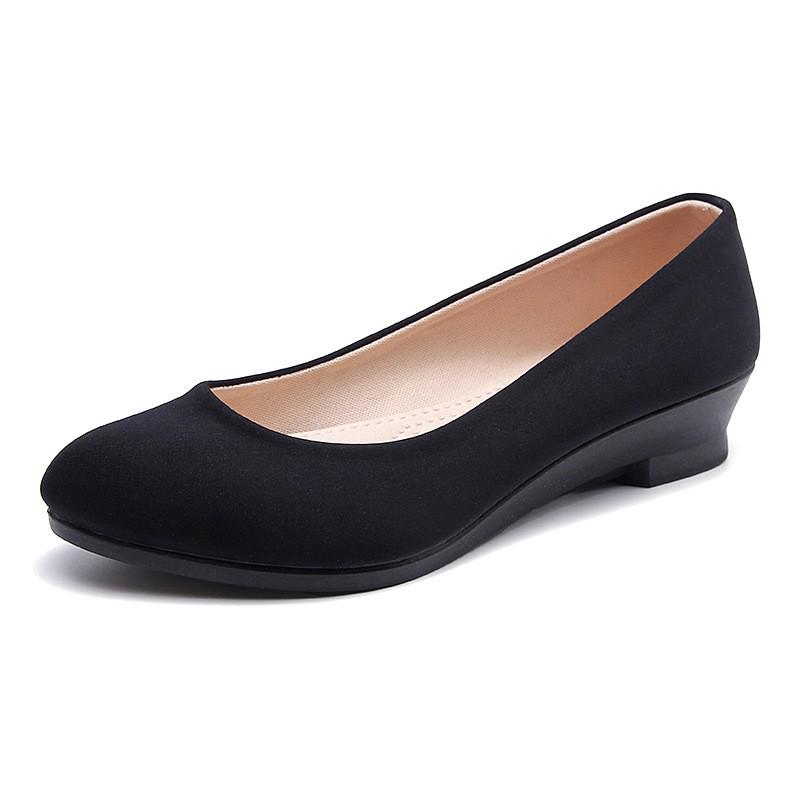 Stylish and Comfortable Women's Low-Heel Breathable Work Shoes with Soft Sole
