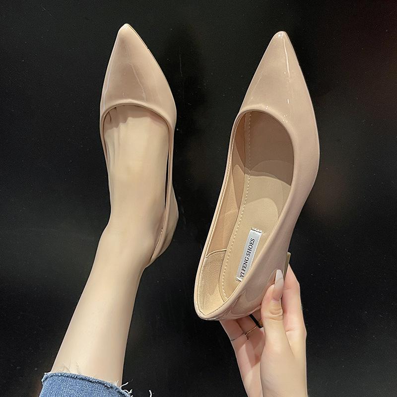 

Туфли-лодочки на низком каблуке с острым носком, с мелким вырезом, весенне-летние, модные, с темпераментом, для работы, женские туфли на одной педали 42 абрикосовый