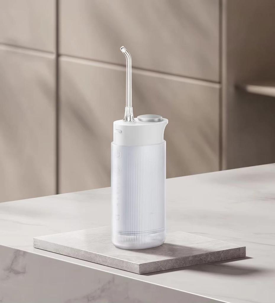 Neuer MIJIA Elektrischer Mundduscher F400 Tragbarer Wasserstrahl-Zahnseide Zähne aufhellen Zahnplaque entfernen 200ML