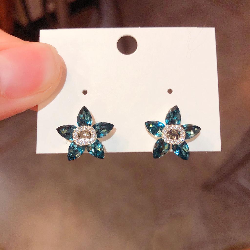 Explosive Zircon Flower Stud Earrings Women's Niche High-end Sense Light Luxury Temperament Earrings Fashion Versatile Earrings