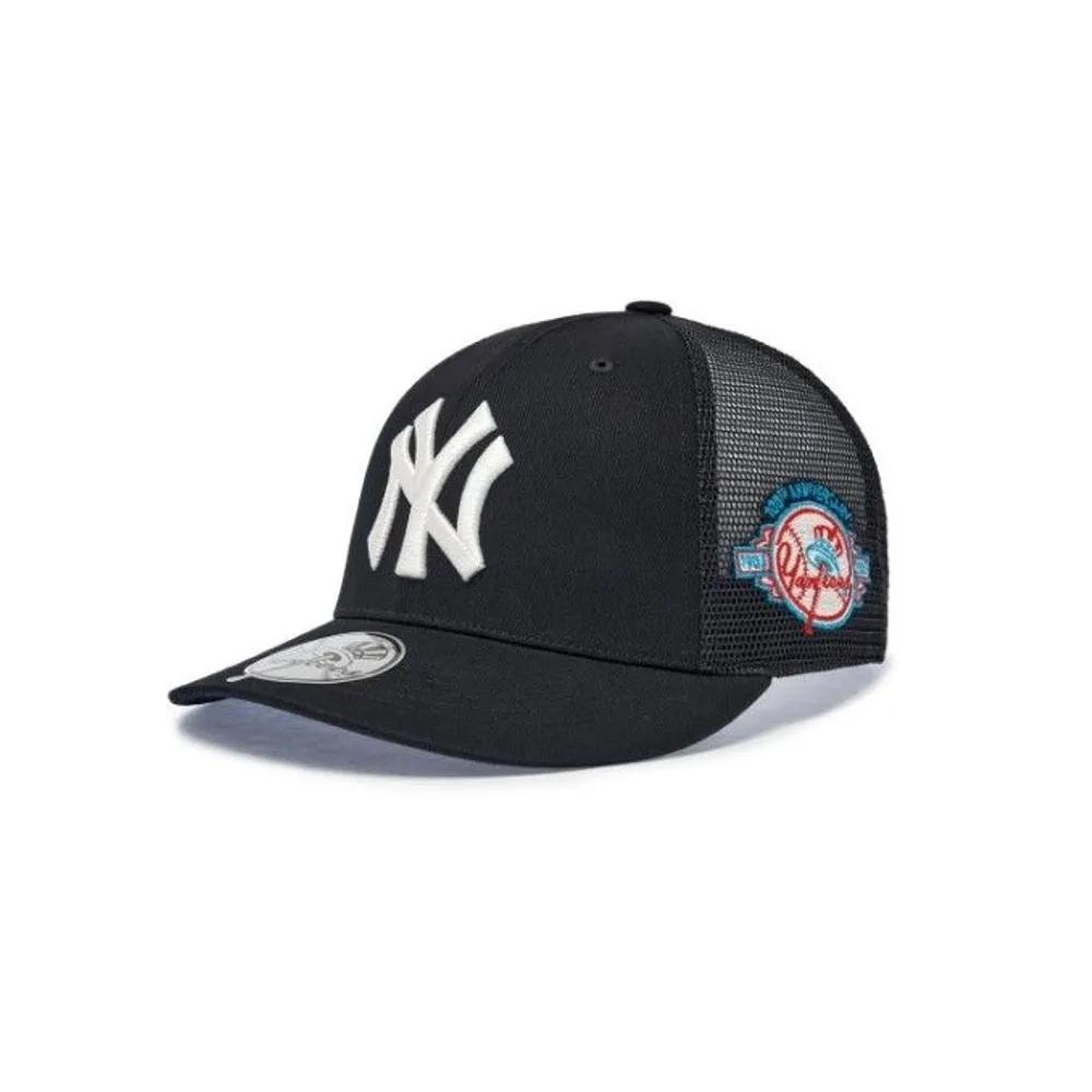 Signature Patch Mesh Cap [3AMCB0463-50BKS] FREE