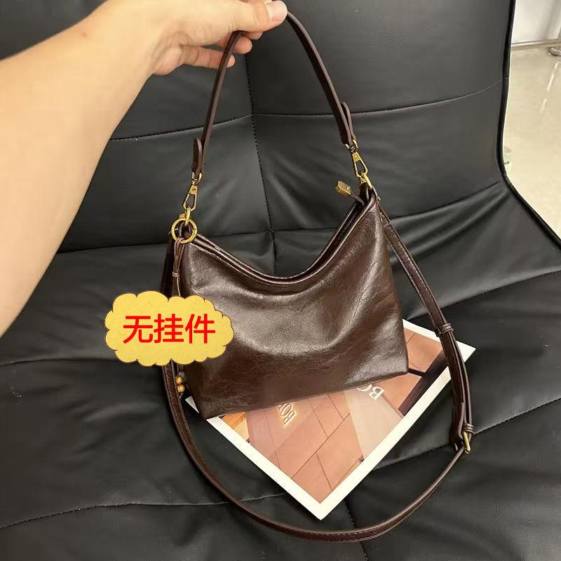 

2025 new fashionable versatile single shoulder crossbody lazy large capacity multi-compartment women s Korean version with bucket bag No Specifications