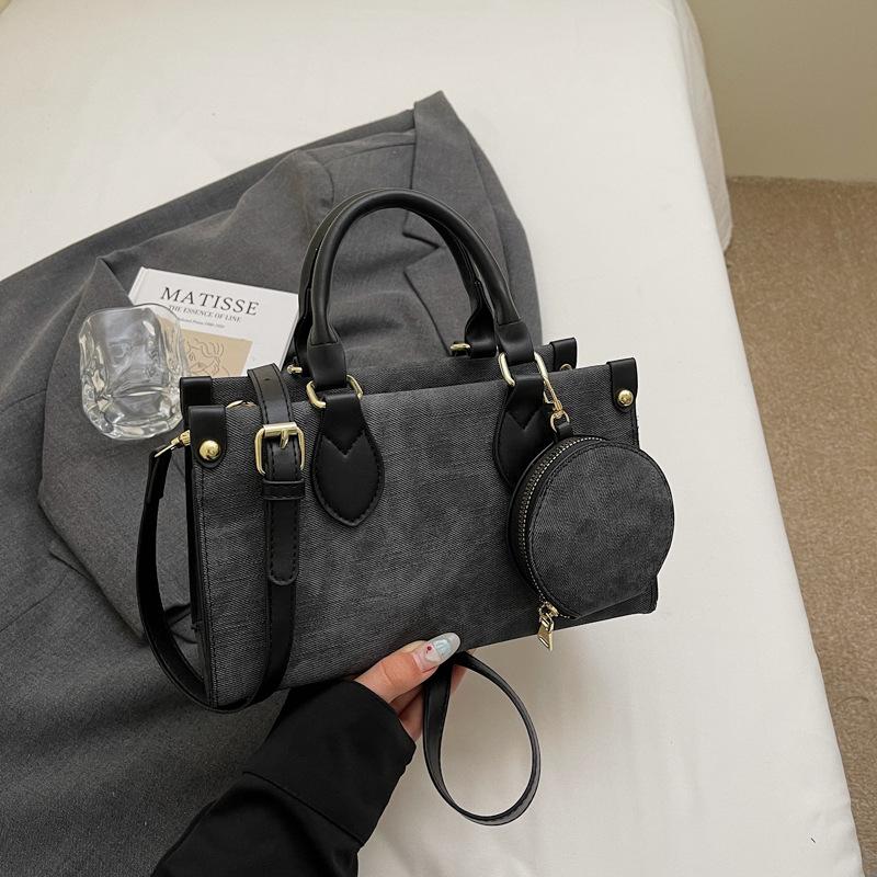 Contrasting color handbag women's 2025 autumn new texture foreign style tote bag French commuter high value messenger bag