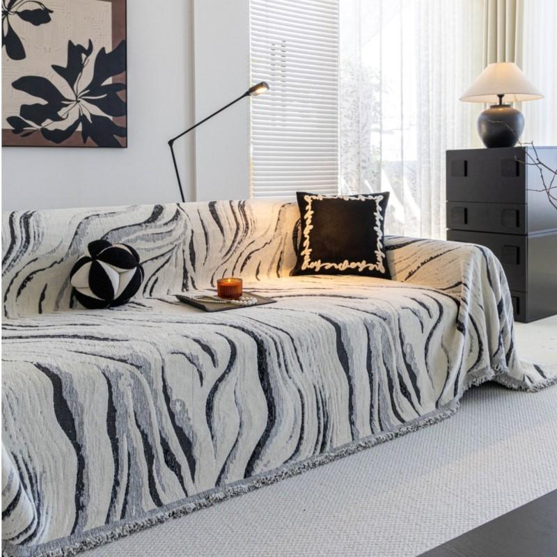 Autumn Winter Camping Picnic Blanket Cojines Decorativos Sofá Sofa Covers Imitation Mink Fur Sofa Mats Throw Blankets